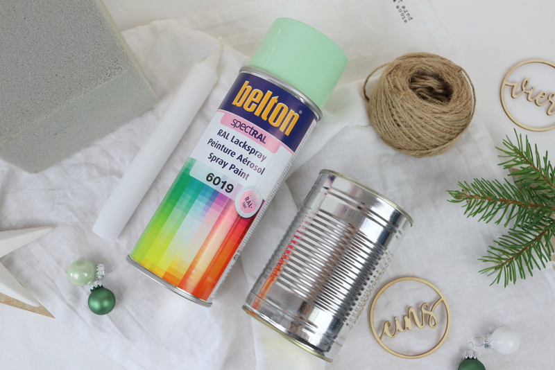 DIY - selbstgemachter Adventskranz aus Dosen / Konservendosen mit Tannengrün und Stabkerzen