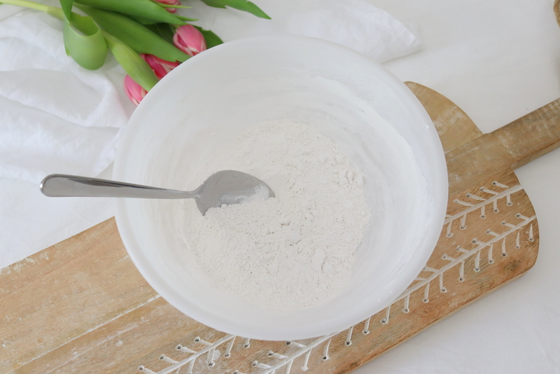 DIY Anleitung - Raysin Osterhasen auf Klötzchenhalter einfach selber machen