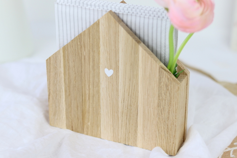 DIY Anleitung - Serviettenhalter Klötzchen Haus einfach selber machen