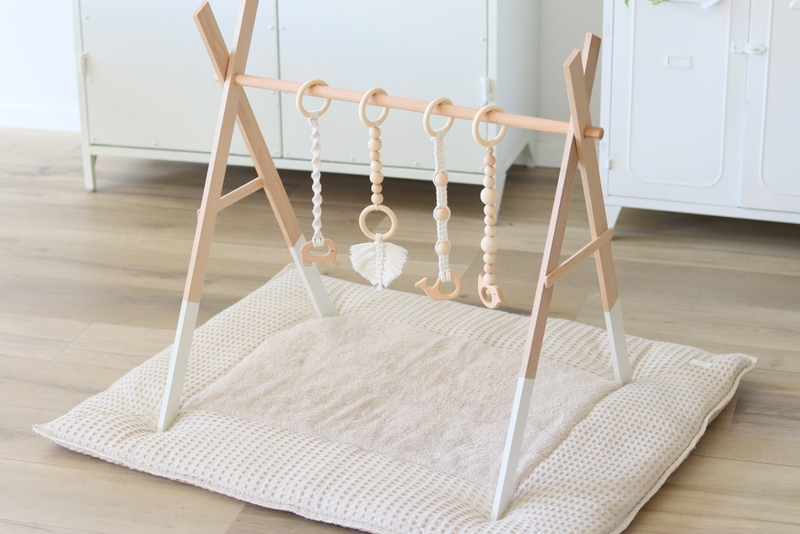 DIY Anleitung - Baby Spielbogen aus Holz / Baby Gym einfach selber machen
