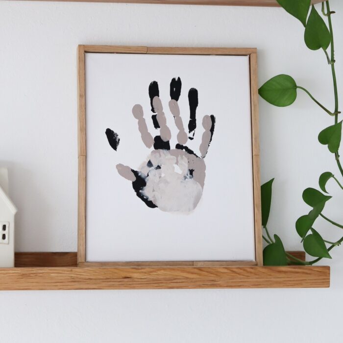 DIY Anleitung - Handabdrücke Familie mit Rahmen aus Klötzchen einfach selber machen