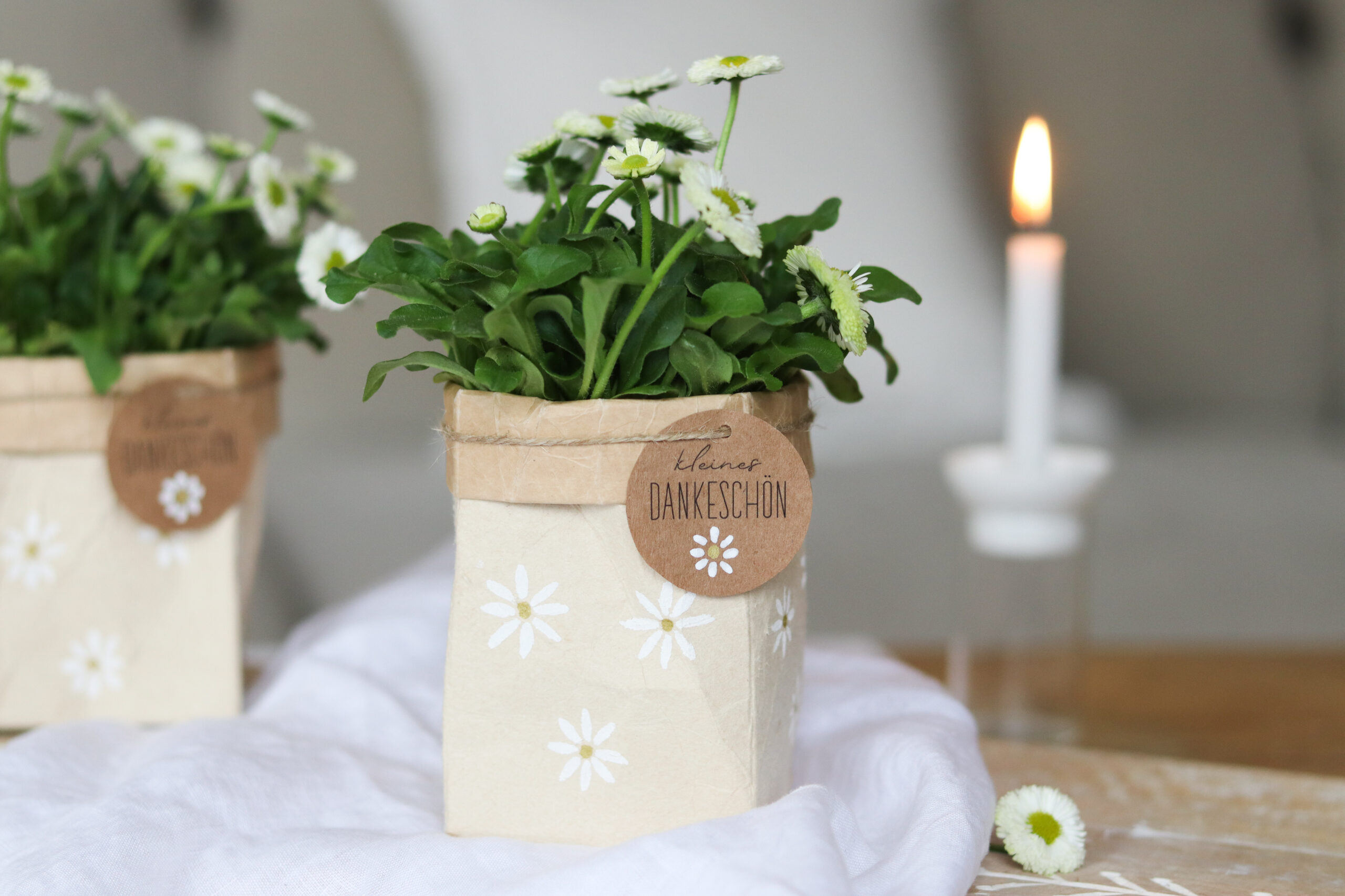 DIY Upcycling Anleitung - Geschenkverpackung aus Milchkarton basteln