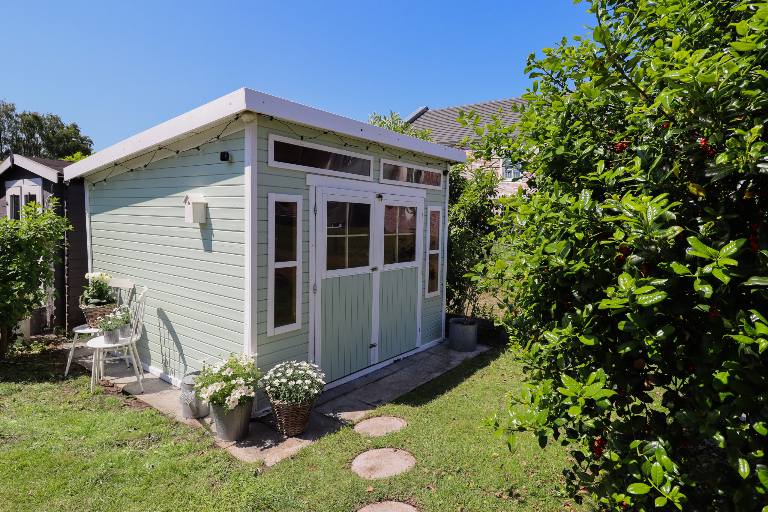 Gartenhaus Makeover: So wird Dein altes Häuschen zum Hingucker